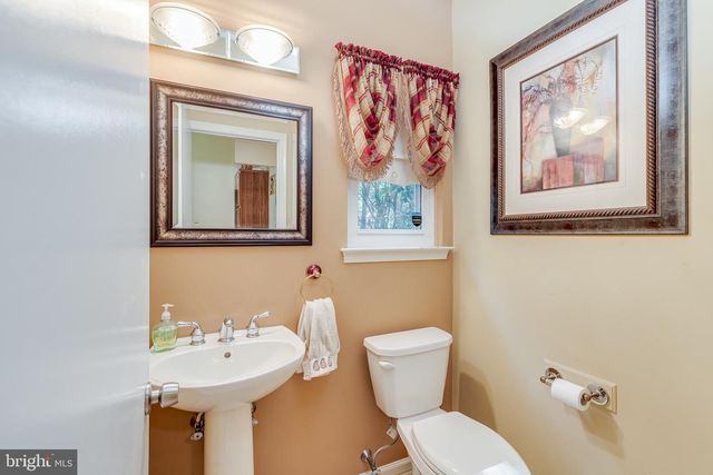 4 HEATHERWOOD CT, Medford, NJ 08055
