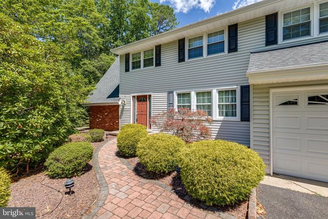 4 HEATHERWOOD CT, Medford, NJ 08055