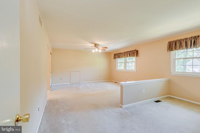 4 HEATHERWOOD CT, Medford, NJ 08055