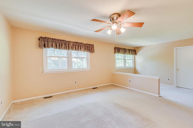 4 HEATHERWOOD CT, Medford, NJ 08055