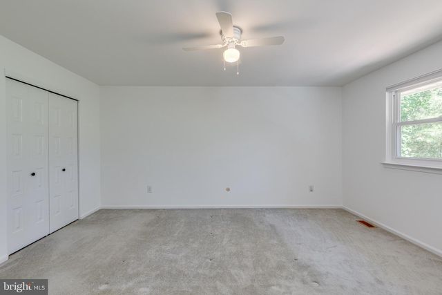 4 HEATHERWOOD CT, Medford, NJ 08055