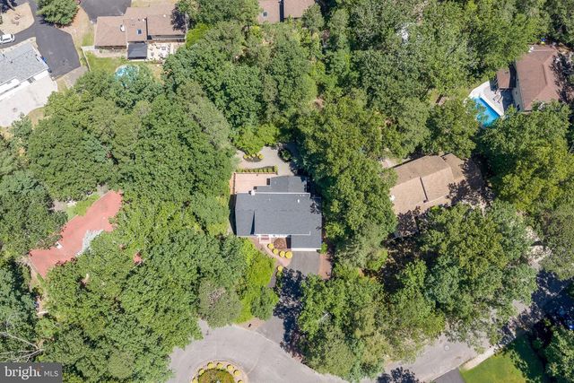 4 HEATHERWOOD CT, Medford, NJ 08055
