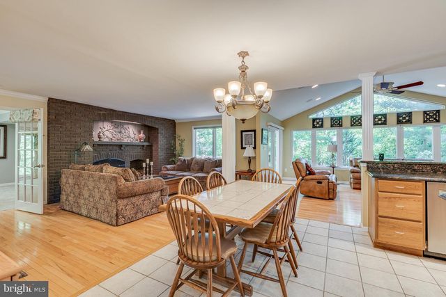 4 HEATHERWOOD CT, Medford, NJ 08055