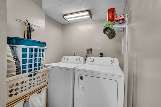 824 W Leyda Street, West Plains, MO 65775