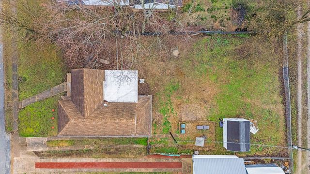 824 W Leyda Street, West Plains, MO 65775