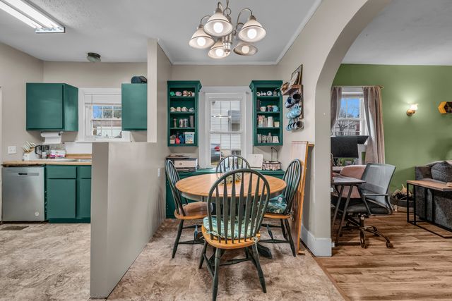 824 W Leyda Street, West Plains, MO 65775