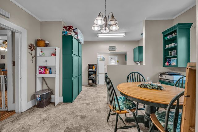 824 W Leyda Street, West Plains, MO 65775