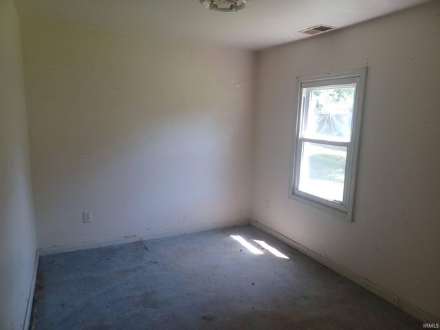2716 S Villa Drive, Evansville, IN 47714