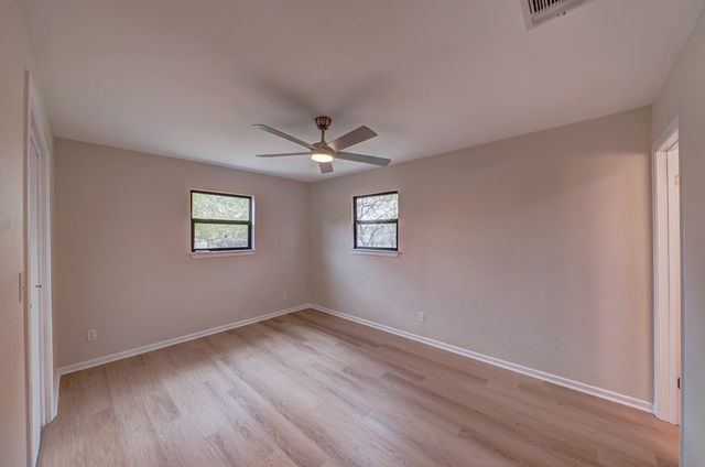 403 Mack Hollimon Dr, Kerrville, TX 78028