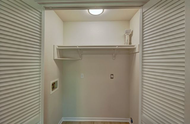 403 Mack Hollimon Dr, Kerrville, TX 78028