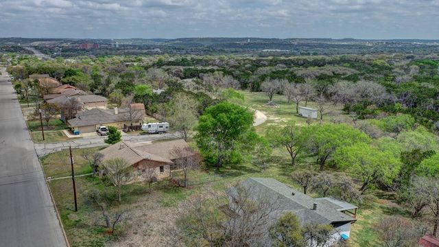 403 Mack Hollimon Dr, Kerrville, TX 78028