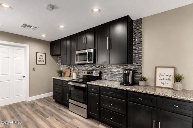 1312 N 24TH Street, Mesa, AZ 85213