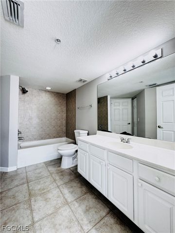 4109 Residence DR 520, Fort Myers, FL 33901