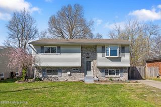 8535 Glaser Ln, Louisville, KY 40291