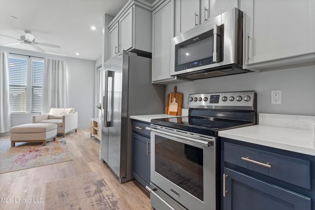 2501 Bienville Boulevard, 330, Ocean Springs, MS 39564