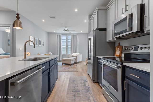 2501 Bienville Boulevard, 330, Ocean Springs, MS 39564