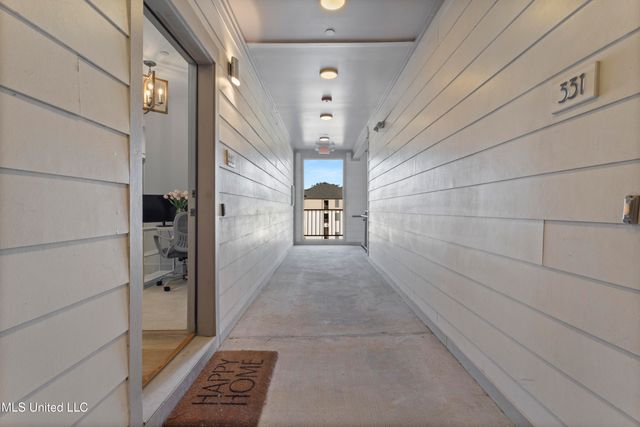 2501 Bienville Boulevard, 330, Ocean Springs, MS 39564