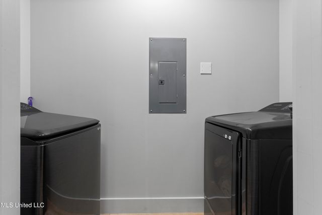 2501 Bienville Boulevard, 330, Ocean Springs, MS 39564