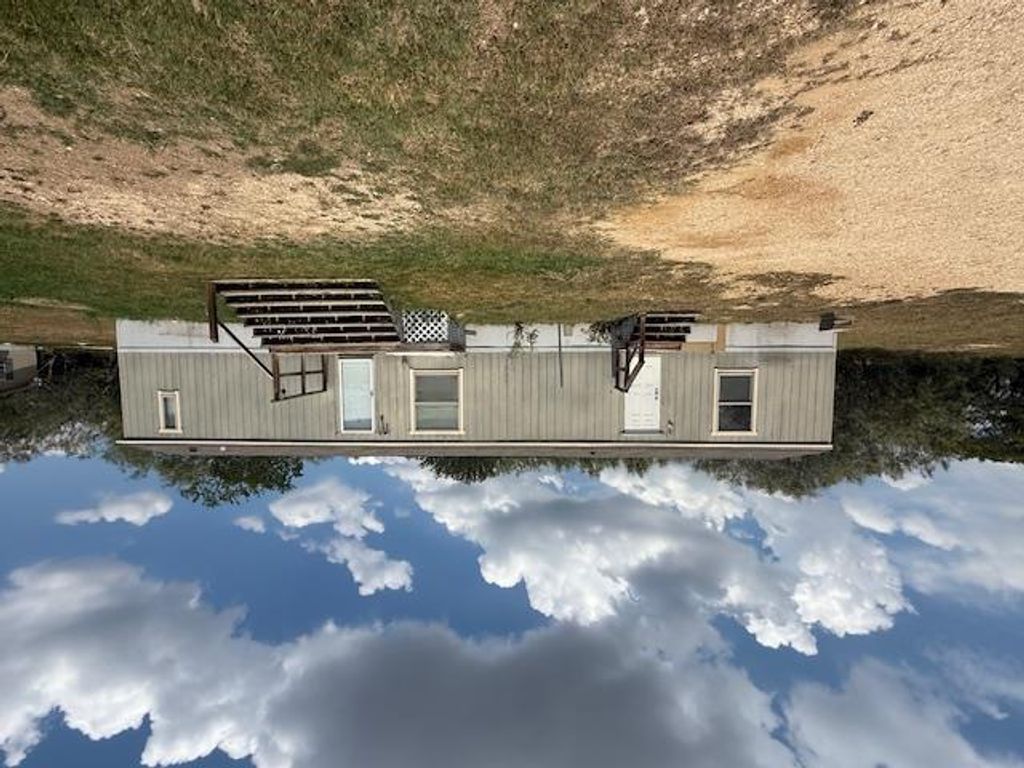 1770 St Johns RD, Dale, TX 78616