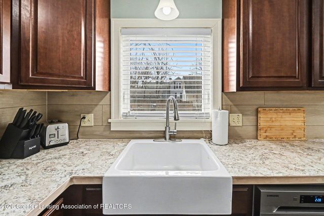 438 N Clinton Street, Charlotte, MI 48813