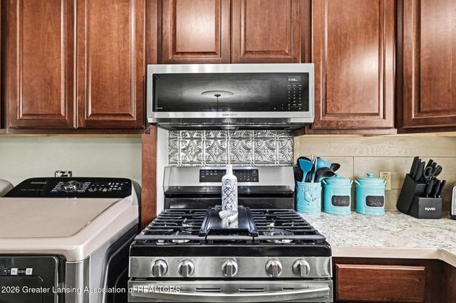 438 N Clinton Street, Charlotte, MI 48813