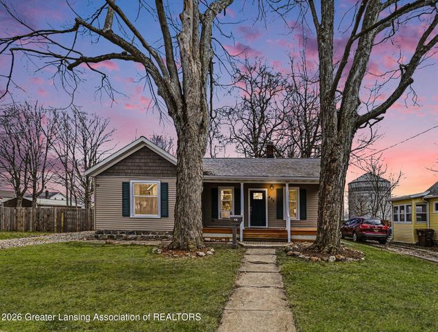 438 N Clinton Street, Charlotte, MI 48813