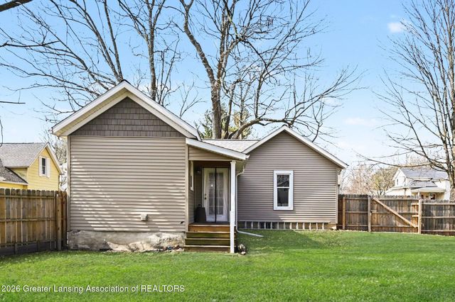 438 N Clinton Street, Charlotte, MI 48813