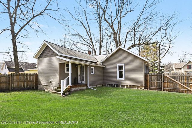 438 N Clinton Street, Charlotte, MI 48813