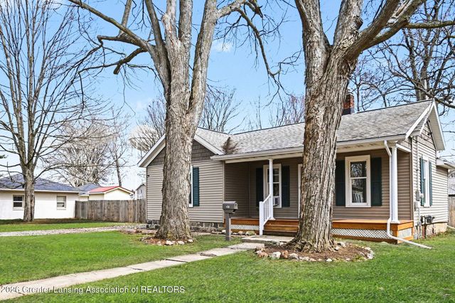 438 N Clinton Street, Charlotte, MI 48813