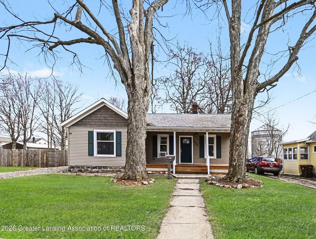 438 N Clinton Street, Charlotte, MI 48813