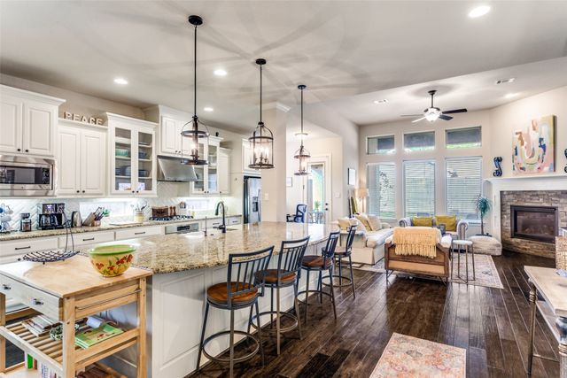 2520 Frazier Avenue, Fort Worth, TX 76110