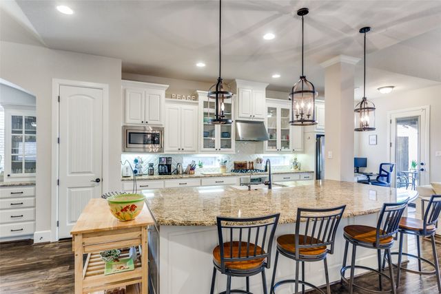 2520 Frazier Avenue, Fort Worth, TX 76110