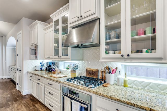 2520 Frazier Avenue, Fort Worth, TX 76110