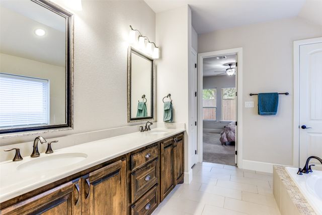 2520 Frazier Avenue, Fort Worth, TX 76110