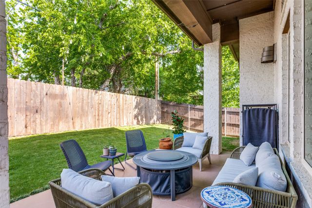 2520 Frazier Avenue, Fort Worth, TX 76110