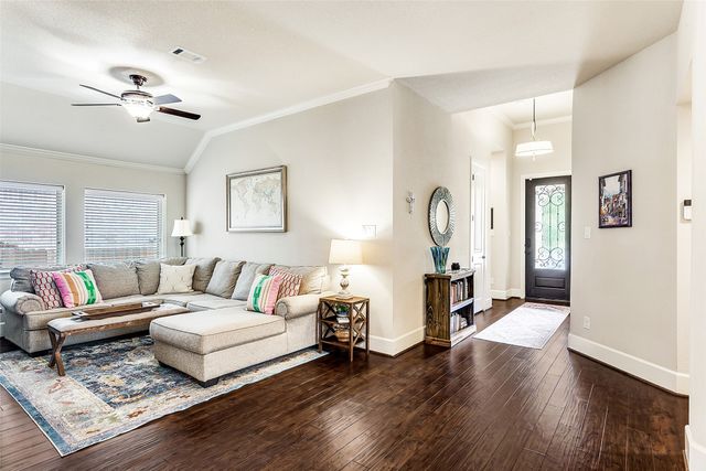 2520 Frazier Avenue, Fort Worth, TX 76110