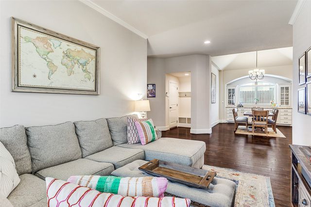 2520 Frazier Avenue, Fort Worth, TX 76110