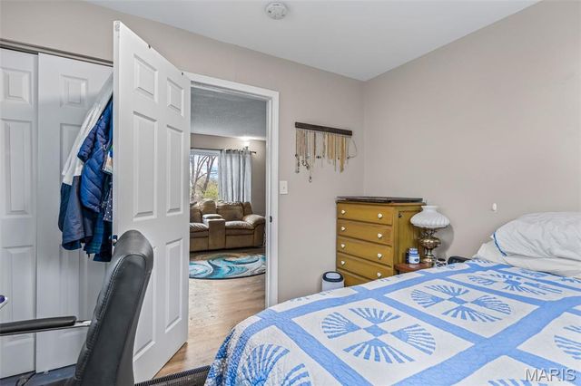 3153 Crystal Circle Drive, High Ridge, MO 63049