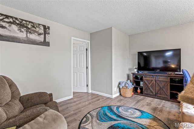 3153 Crystal Circle Drive, High Ridge, MO 63049