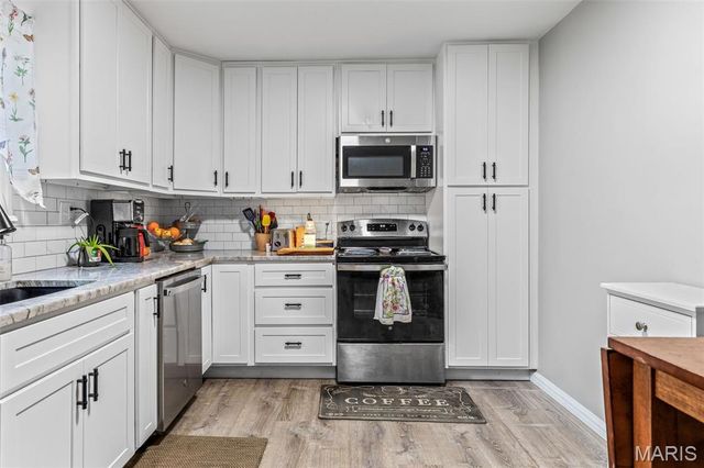 3153 Crystal Circle Drive, High Ridge, MO 63049