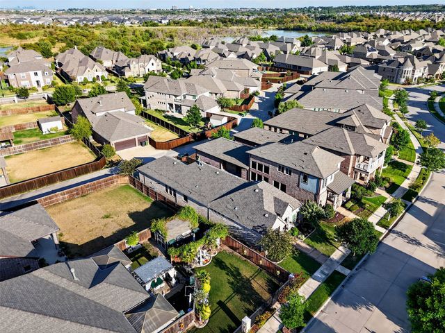 4225 Whispering Willow Way, Arlington, TX 76005