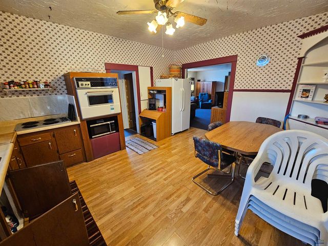 1828 JUNCTION AVE, Sturgis, SD 57785