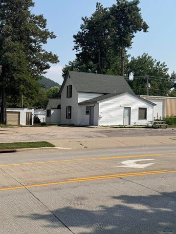 1828 JUNCTION AVE, Sturgis, SD 57785