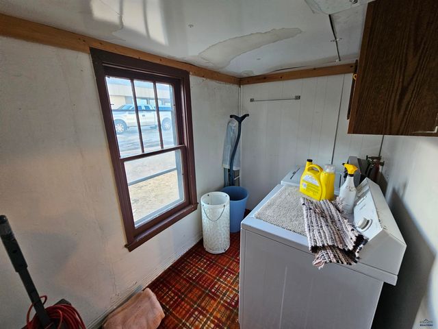 1828 JUNCTION AVE, Sturgis, SD 57785