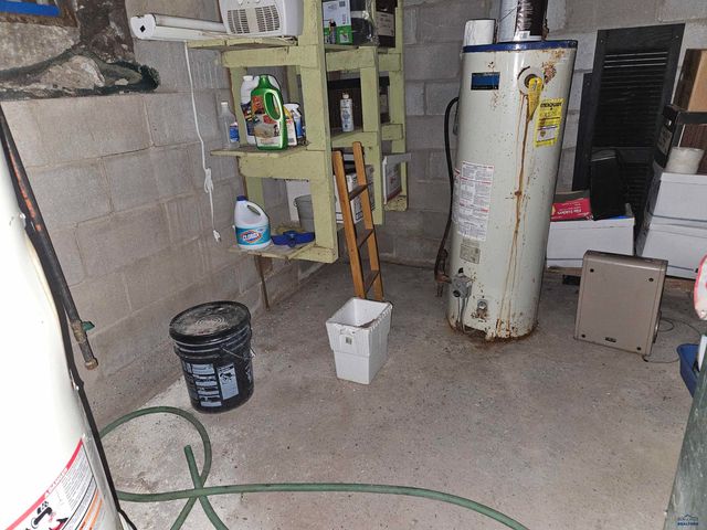 1828 JUNCTION AVE, Sturgis, SD 57785