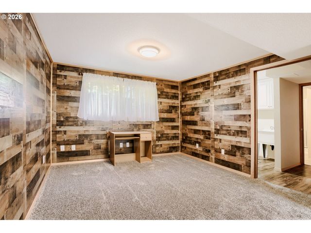 7025 Sw HOODVIEW Pl, Beaverton, OR 97008
