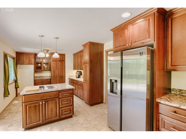 7025 Sw HOODVIEW Pl, Beaverton, OR 97008