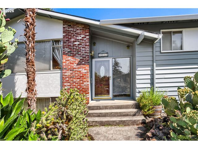 7025 Sw HOODVIEW Pl, Beaverton, OR 97008
