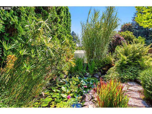 7025 Sw HOODVIEW Pl, Beaverton, OR 97008