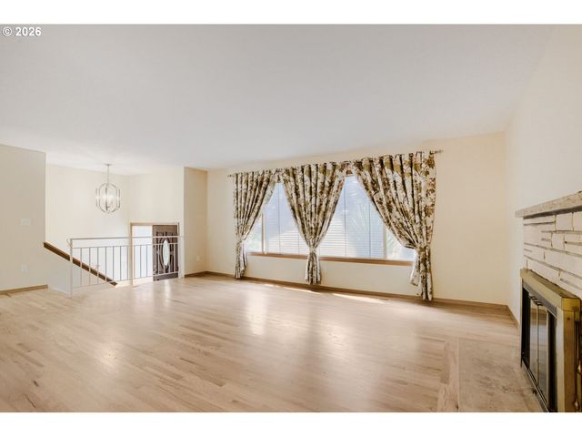 7025 Sw HOODVIEW Pl, Beaverton, OR 97008